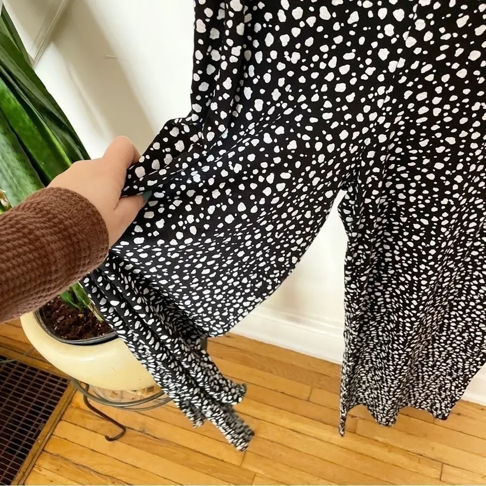 Nasty Gal Black White Jersey Abstract Spot Short Sleeve Jumpsuit Size 10 - Picture 5 of 9